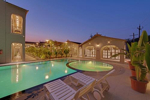 villa euphoria resort at statue of unity