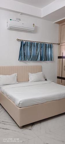 the ashish luxury stay