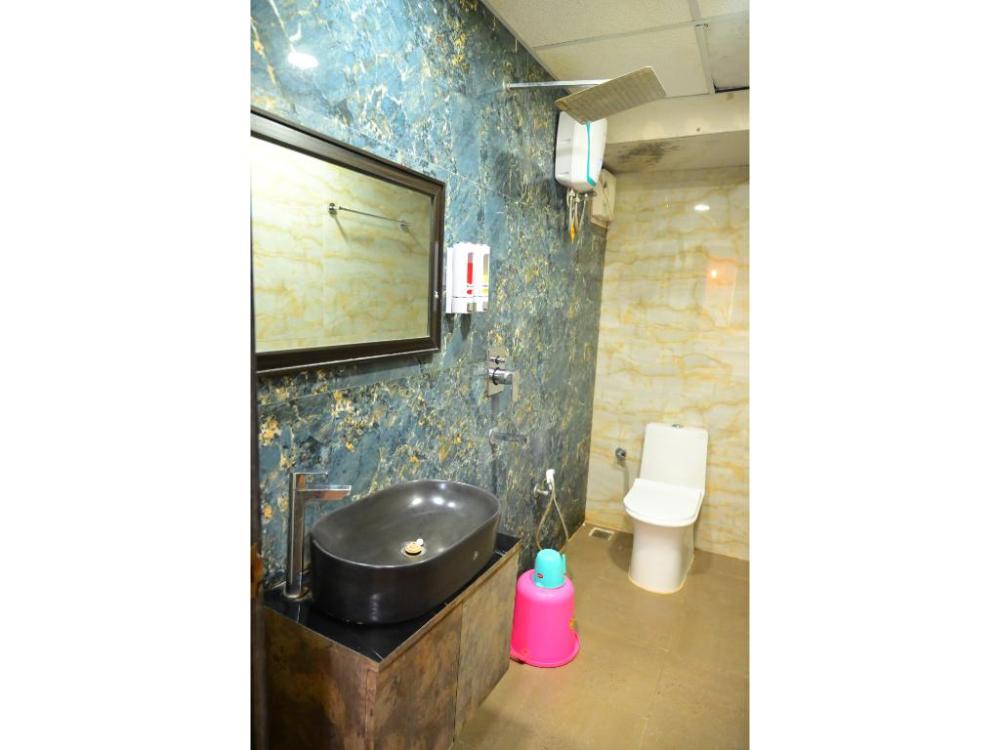 dhamstay hotel santosh inn near temple