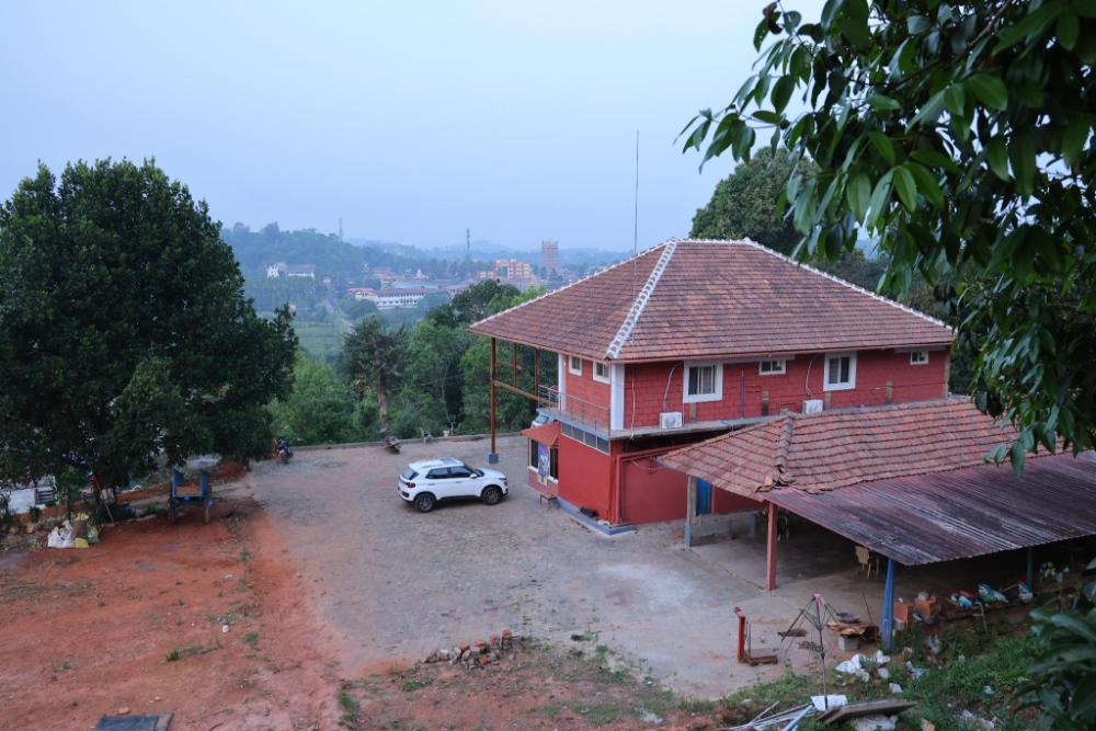 temple view homestay