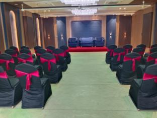 hotel tarun palace bhopal