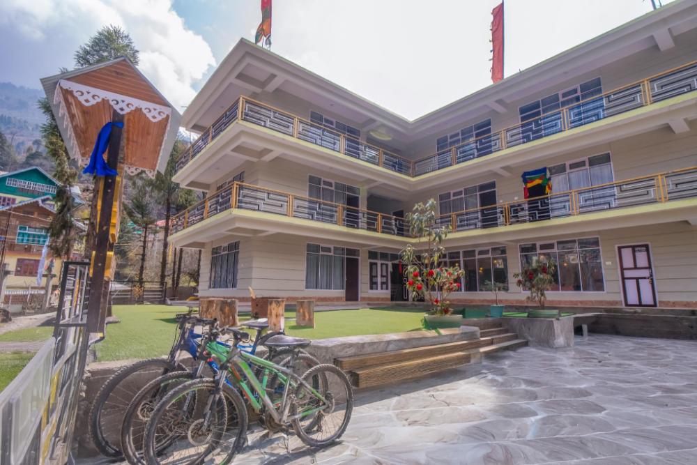 divine brookyard resort