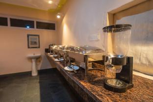 divine brookyard resort