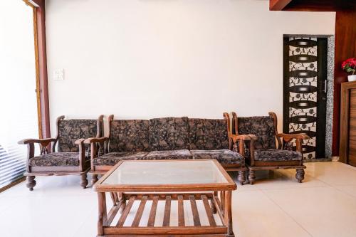 spot on jahanvi guest house