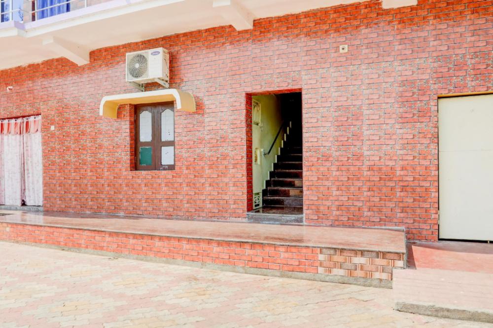 hotel o prabhudeba palace