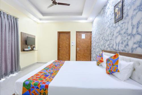 aditya guest house