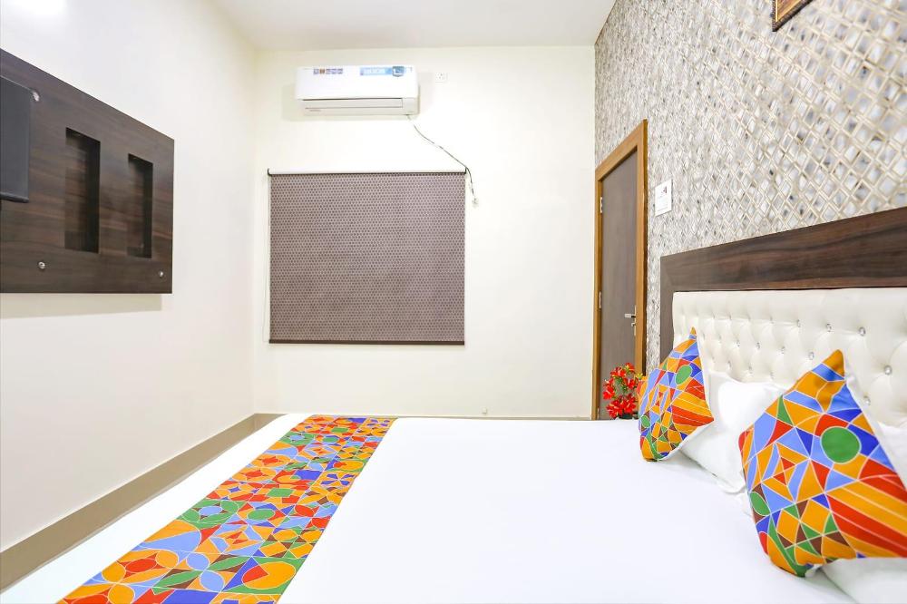 aditya guest house