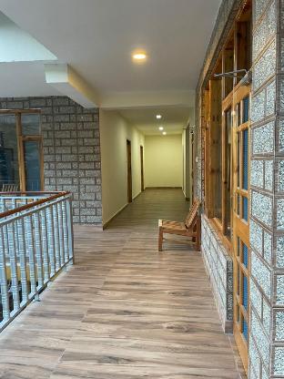 universal boutique by venture vibes