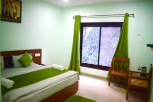 hotel himsarovar and restaurant