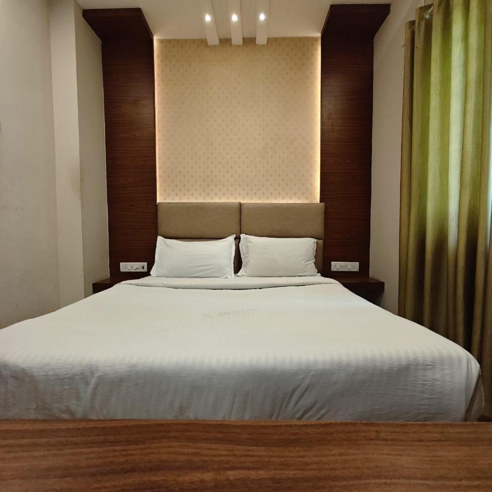 smart home service apartment by stayz royale