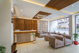 Hotel Sandal Woods,,2 star