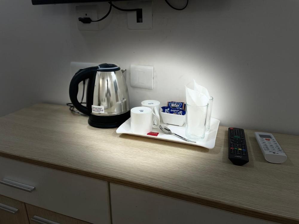 auric hotel