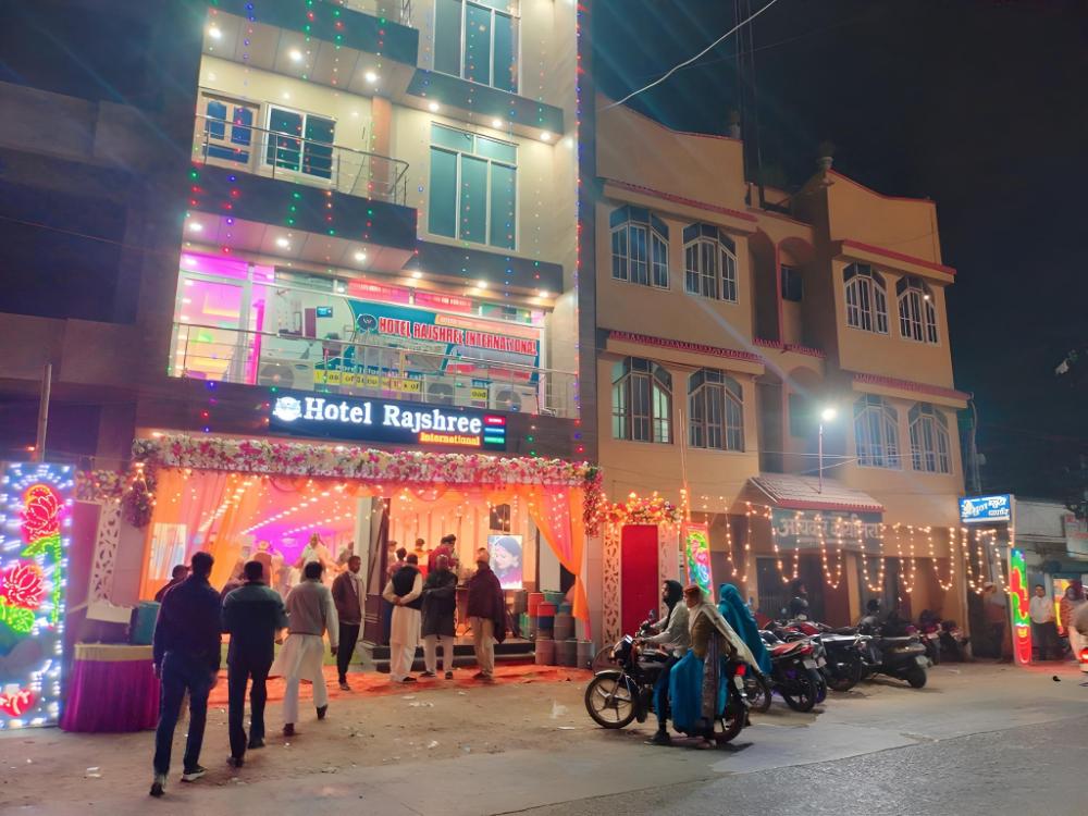 hotel rajshree international