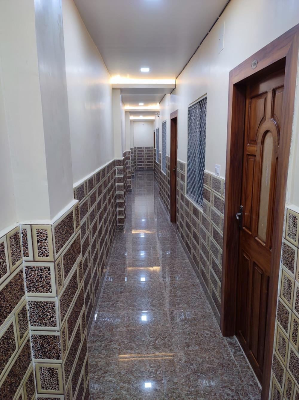 hotel rajshree international