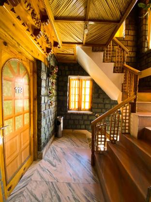 nezer hostel and roof top cafe