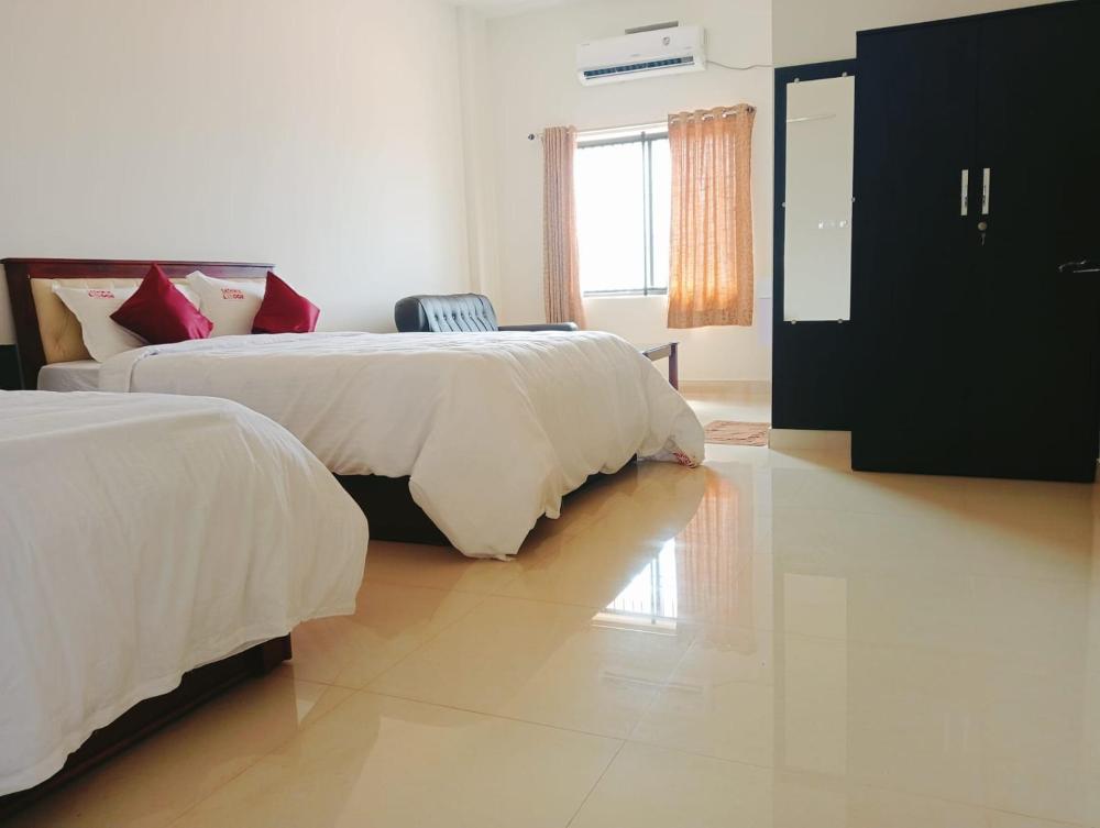 sathwik lodging and boarding