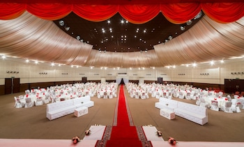 al falaj hotel
