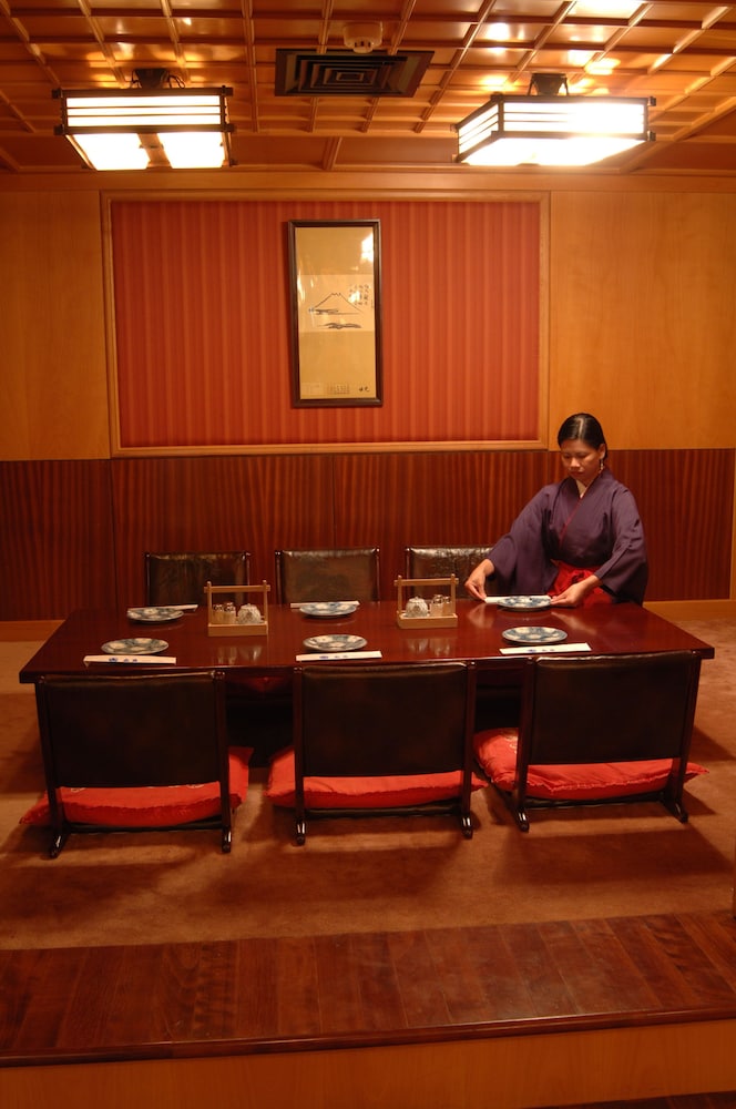 al falaj hotel