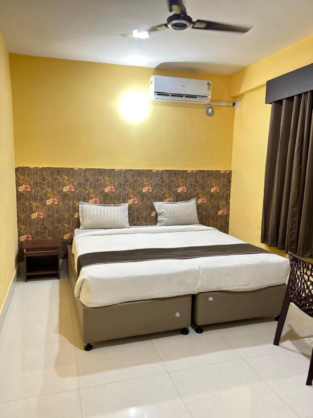 hotel abinash deoghar