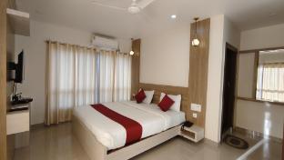 hotel ivy grand by grb