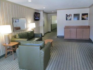 Baymont By Wyndham Bedford/Dallas,Dallas>>Bedford,2.5 star