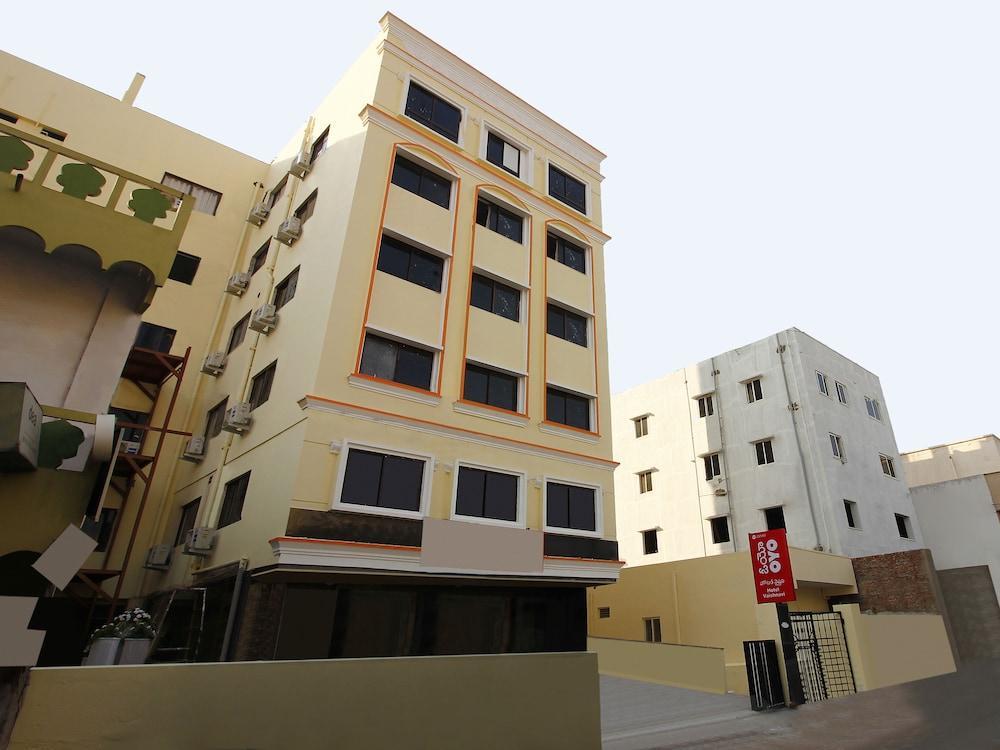 super townhouse vaishnavi