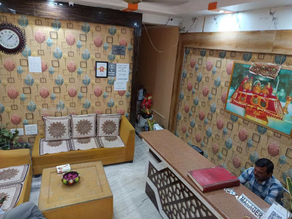 hotel city near new delhi railway station