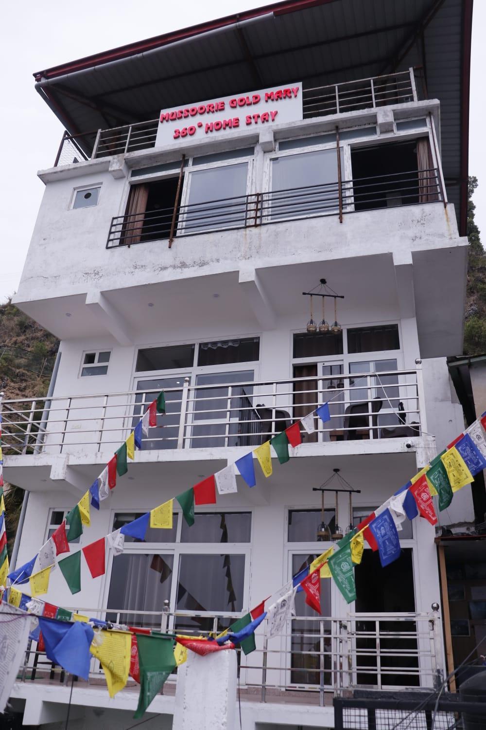 mountain retreat by 360 degree