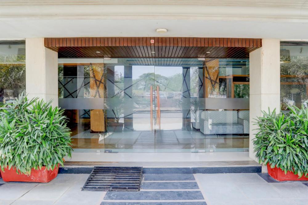 palette by checkin anand formerly hotel la casa inn