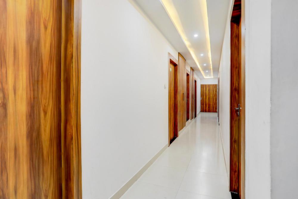 hotel o natraj paying guest house