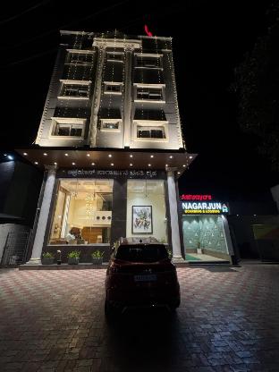 hotel ashraya inn