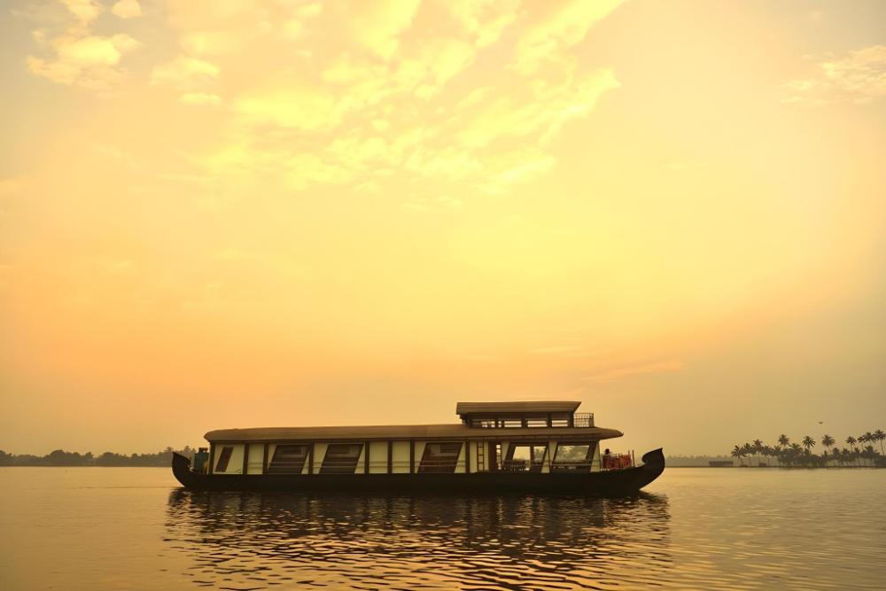 double decker boathouse