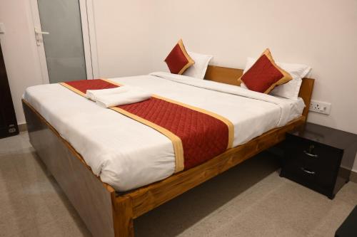 uday paramount inn