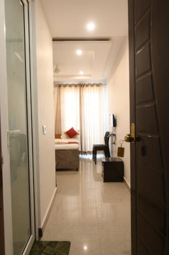 uday paramount inn