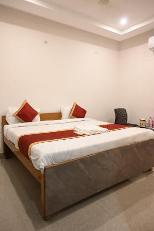 uday paramount inn
