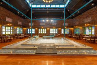 vintage hills resort