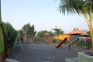 vintage hills resort