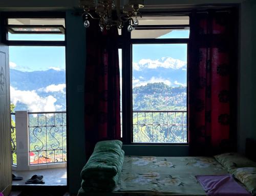 mountain view homestay