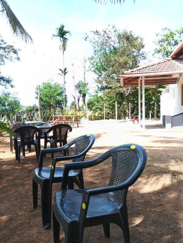 underground hostel by bilwa estate