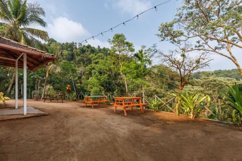 underground hostel by bilwa estate