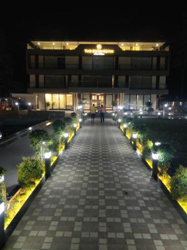 the green icon resort