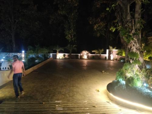 the green icon resort