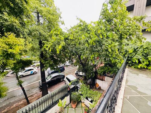 gulmohar residency hauz khas new delhi couple friendly