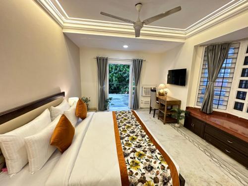 gulmohar residency hauz khas new delhi couple friendly