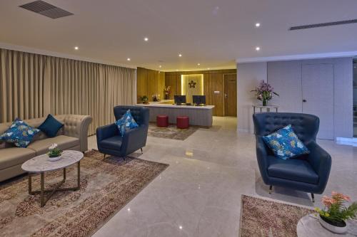 grand continent t nagar