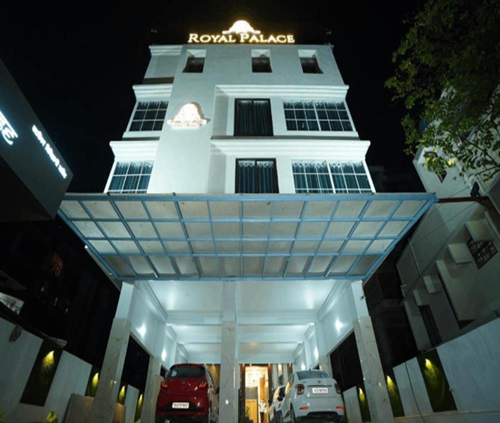 hotel royal palace