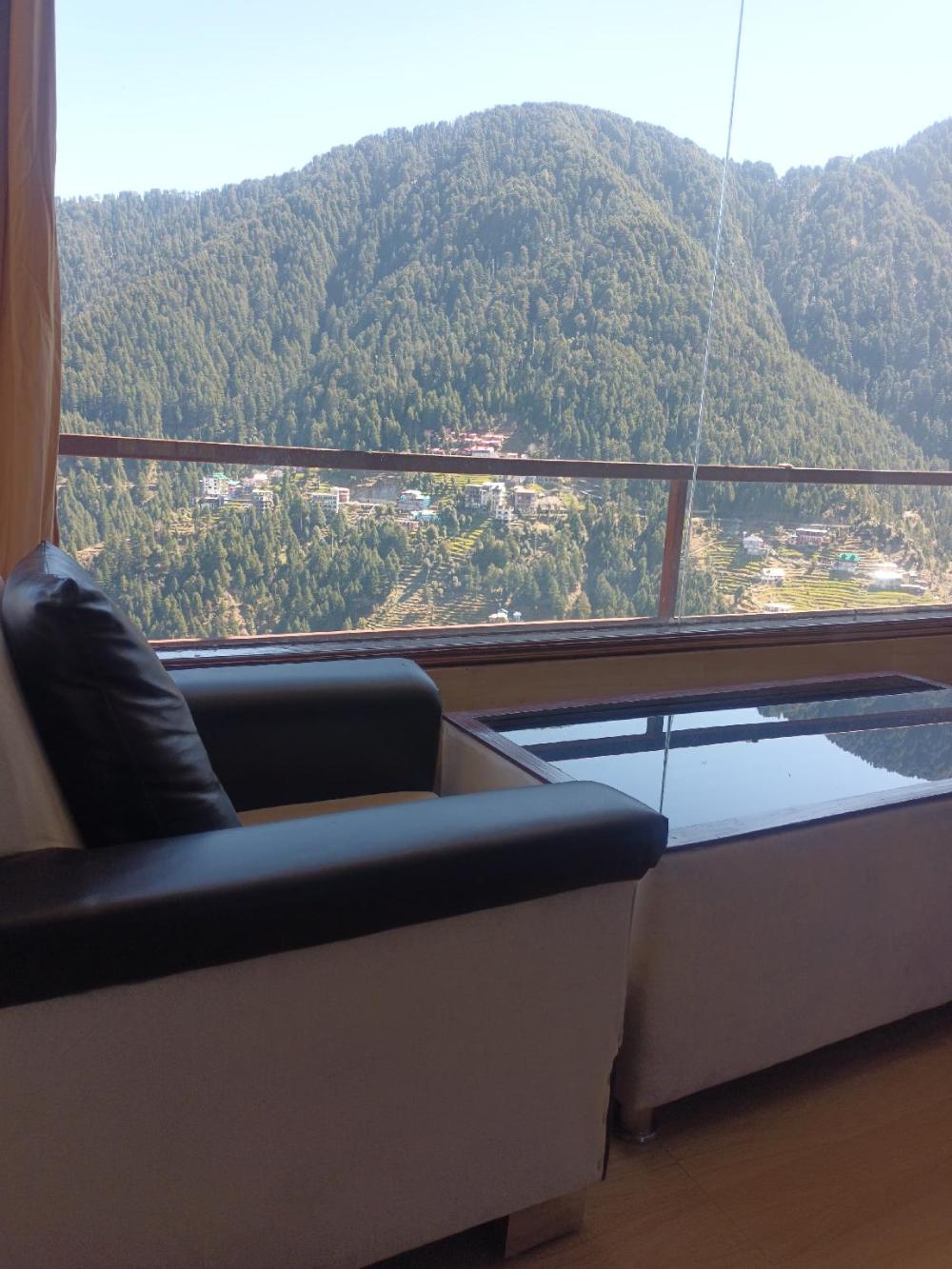 comforts stay dalhousie