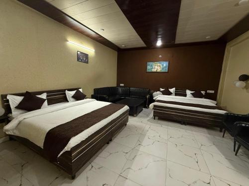 ark hotel and restaurant