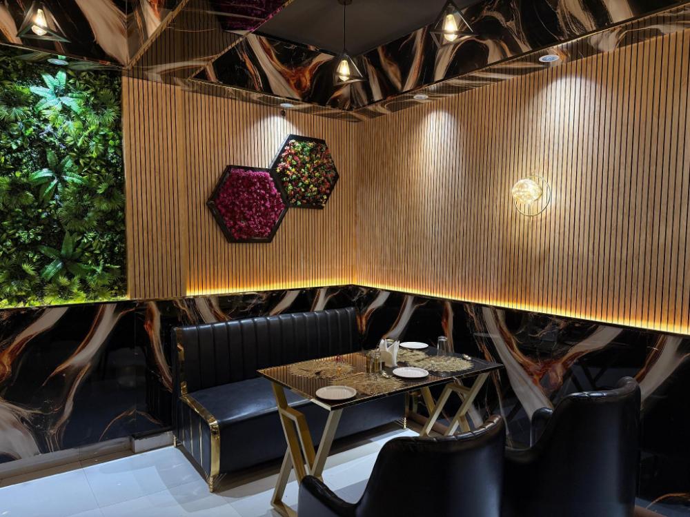 ark hotel and restaurant