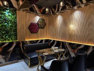 ark hotel and restaurant